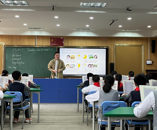 守住师生互动的表达基本功练好讲堂驾御的基本功